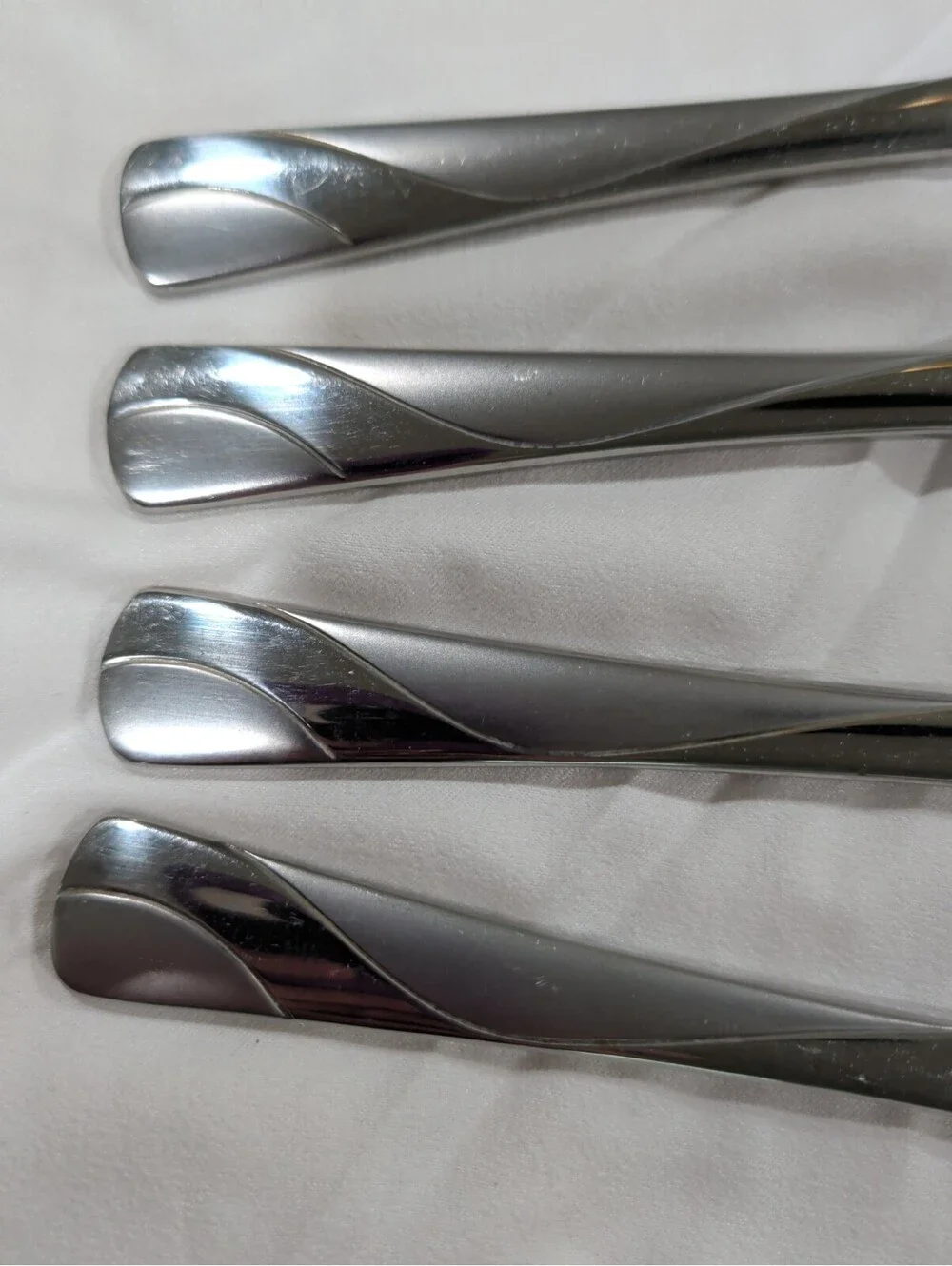 Oneida River Dinner Knives Set Of 4 9 3/8